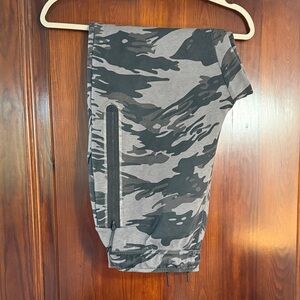 Nike Camo Grey Tech Jogger Med